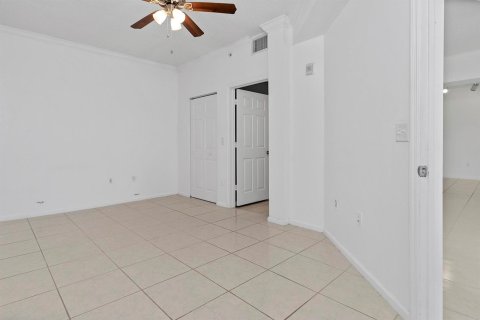 Condominio en alquiler en Fort Lauderdale, Florida, 2 dormitorios, 117.99 m2 № 2193370 - foto 27