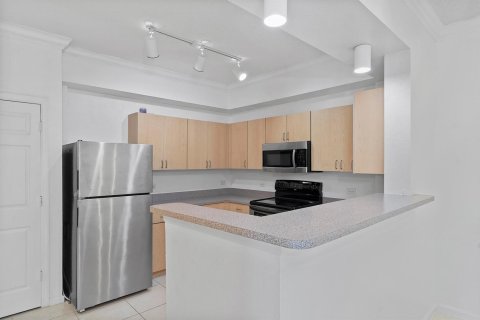 Condominio en alquiler en Fort Lauderdale, Florida, 2 dormitorios, 117.99 m2 № 2193370 - foto 5