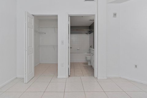 Condominio en alquiler en Fort Lauderdale, Florida, 2 dormitorios, 117.99 m2 № 2193370 - foto 30