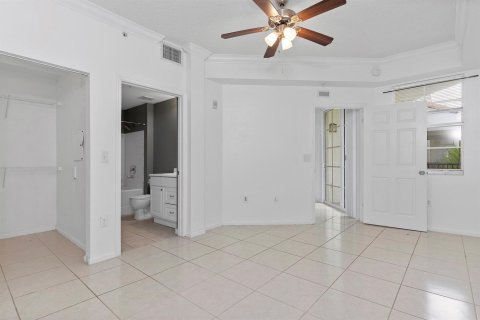 Condominio en alquiler en Fort Lauderdale, Florida, 2 dormitorios, 117.99 m2 № 2193370 - foto 28
