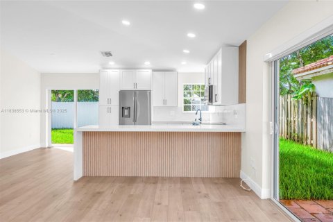 Casa en venta en Plantation, Florida, 3 dormitorios, 134.89 m2 № 1825590 - foto 6