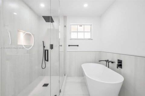 Casa en venta en Plantation, Florida, 3 dormitorios, 134.89 m2 № 1825590 - foto 10