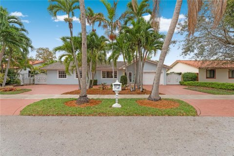 Дом в Майами, Флорида 4 спальни, 232.07м2 № 2050578