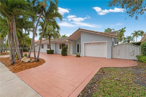 Купить виллу или дом в Майами, Флорида 4 спальни, 232.07м2, № 2050578 - фото 16