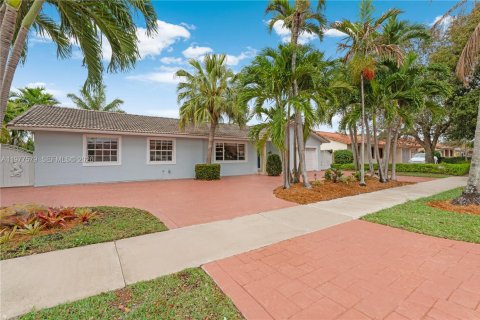 Купить виллу или дом в Майами, Флорида 4 спальни, 232.07м2, № 2050578 - фото 17