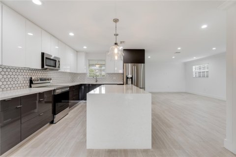 Купить виллу или дом в Майами, Флорида 4 спальни, 232.07м2, № 2050578 - фото 4