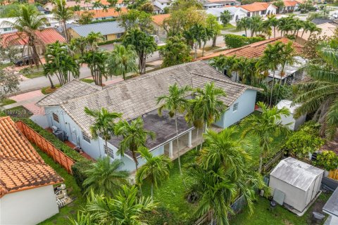 Купить виллу или дом в Майами, Флорида 4 спальни, 232.07м2, № 2050578 - фото 18