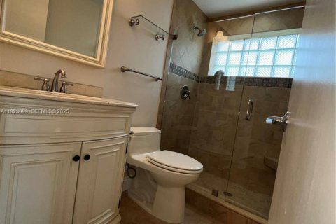 House in Weston, Florida 5 bedrooms, 274.34 sq.m. № 1976811 - photo 28