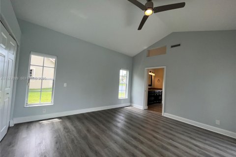 House in Weston, Florida 5 bedrooms, 274.34 sq.m. № 1976811 - photo 16