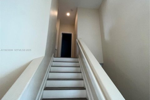 House in Weston, Florida 5 bedrooms, 274.34 sq.m. № 1976811 - photo 30