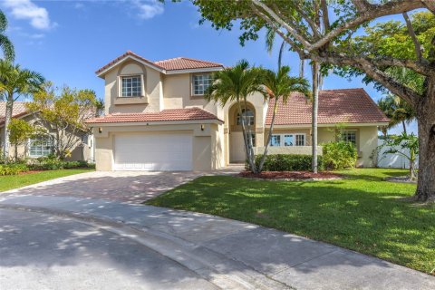 House in Weston, Florida 5 bedrooms, 274.34 sq.m. № 1976811 - photo 2