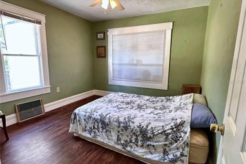Villa ou maison à louer à Sarasota, Floride: 2 chambres, 122.63 m2 № 2431840 - photo 11