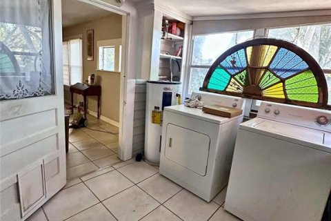 Villa ou maison à louer à Sarasota, Floride: 2 chambres, 122.63 m2 № 2431840 - photo 15