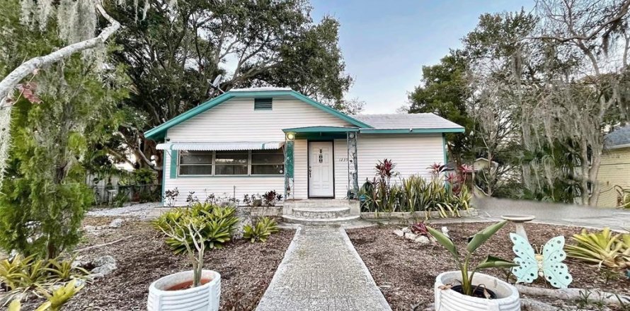 Villa ou maison à Sarasota, Floride 2 chambres, 122.63 m2 № 2431840