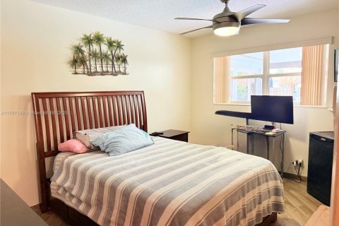 House in Plantation, Florida 3 bedrooms, 154.78 sq.m. № 1739920 - photo 30