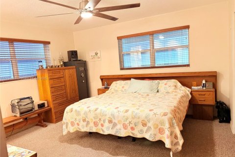 House in Plantation, Florida 3 bedrooms, 154.78 sq.m. № 1739920 - photo 25