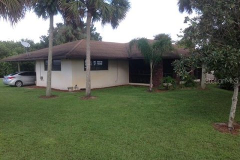 House in Immokalee, Florida 4 bedrooms, 642.7 sq.m. № 1655054 - photo 7