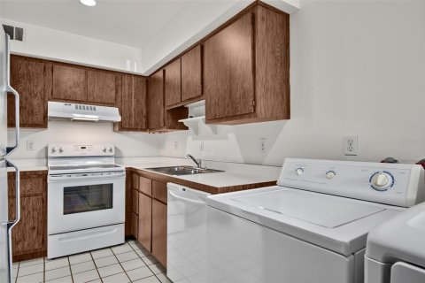 Townhouse in Palm Coast, Florida 2 bedrooms, 104.7 sq.m. № 2097067 - photo 16