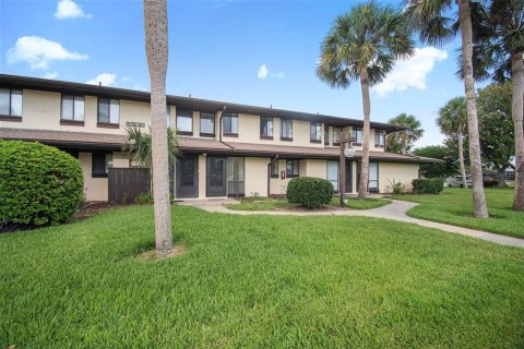 Townhouse in Palm Coast, Florida 2 bedrooms, 104.7 sq.m. № 2097067