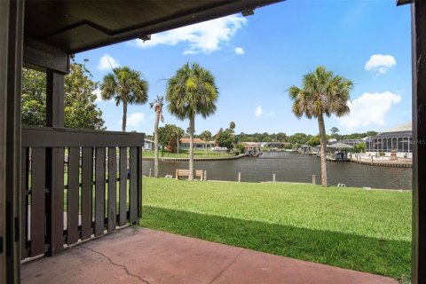 Townhouse in Palm Coast, Florida 2 bedrooms, 104.7 sq.m. № 2097067 - photo 5
