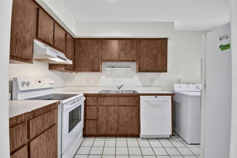 Townhouse in Palm Coast, Florida 2 bedrooms, 104.7 sq.m. № 2097067 - photo 12