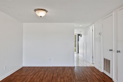 Townhouse in Palm Coast, Florida 2 bedrooms, 104.7 sq.m. № 2097067 - photo 19