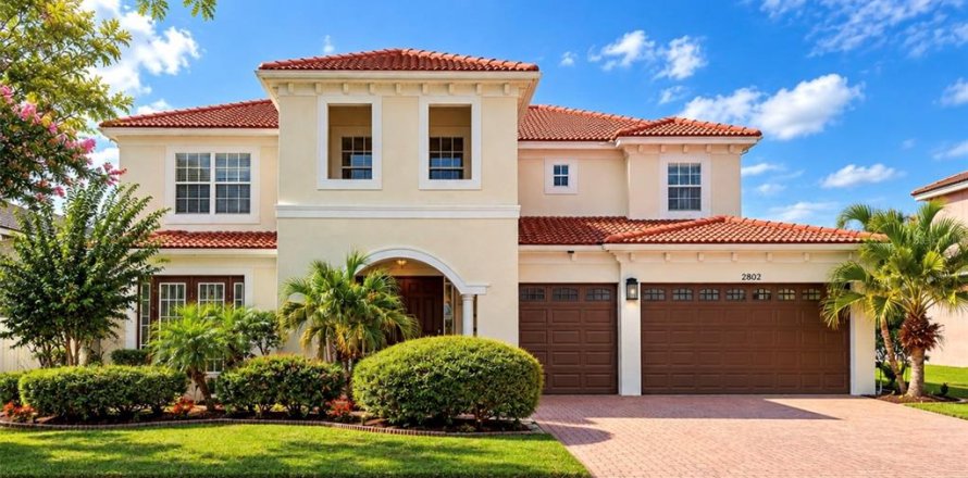 Casa en Kissimmee, Florida 5 dormitorios, 401.62 m2 № 2412655