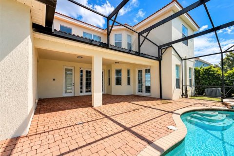Casa en venta en Kissimmee, Florida, 5 dormitorios, 401.62 m2 № 2412655 - foto 19