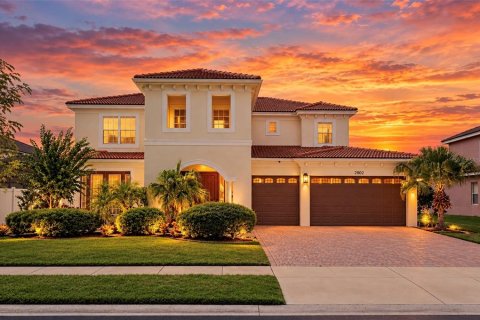 Casa en venta en Kissimmee, Florida, 5 dormitorios, 401.62 m2 № 2412655 - foto 2