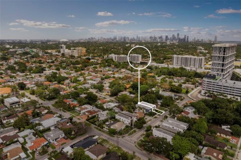 Touwnhouse à vendre à Miami, Floride: 3 chambres, 222.97 m2 № 2170734 - photo 26