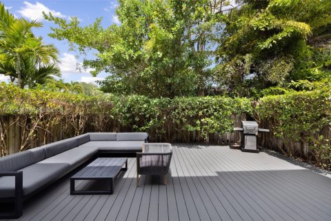 Touwnhouse à vendre à Miami, Floride: 3 chambres, 222.97 m2 № 2170734 - photo 20