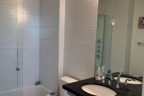 Condominio en venta en North Bay Village, Florida, 3 dormitorios, 162.86 m2 № 1935093 - foto 29