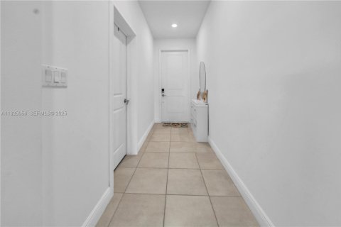 Casa en venta en Deerfield Beach, Florida, 2 dormitorios, 147.71 m2 № 1984331 - foto 5