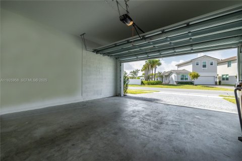 Casa en venta en Deerfield Beach, Florida, 2 dormitorios, 147.71 m2 № 1984331 - foto 24