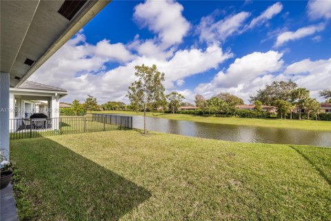 Casa en venta en Deerfield Beach, Florida, 2 dormitorios, 147.71 m2 № 1984331 - foto 25