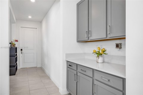 Casa en venta en Deerfield Beach, Florida, 2 dormitorios, 147.71 m2 № 1984331 - foto 9