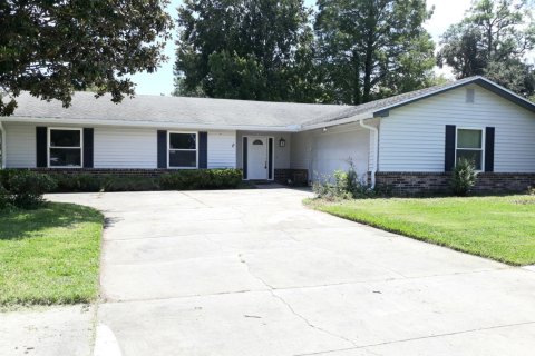 House in Jacksonville, Florida 4 bedrooms, 180.6 sq.m. № 801491 - photo 1