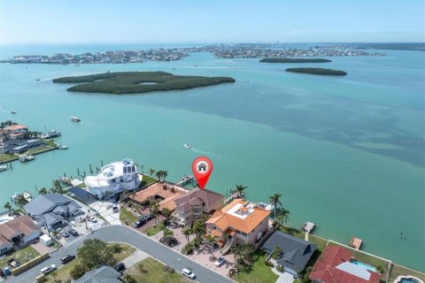 Villa ou maison à vendre à Treasure Island, Floride: 4 chambres, 406.17 m2 № 1585498 - photo 3