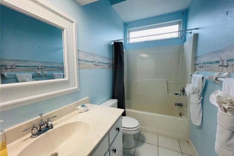 House in Rotonda, Florida 3 bedrooms, 198.72 sq.m. № 890935 - photo 22