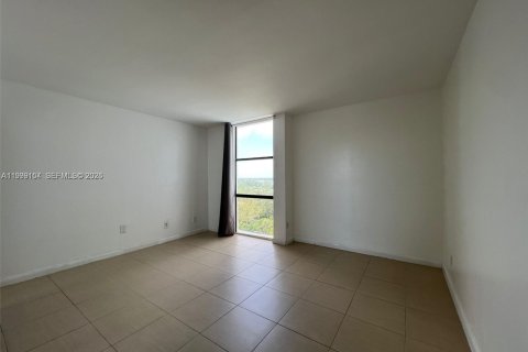 Condo in North Miami, Florida, 2 bedrooms  № 2067444 - photo 11
