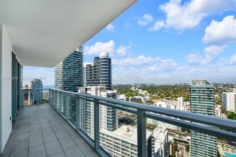 Condominio en venta en Miami, Florida, 4 dormitorios, 147.99 m2 № 2152748 - foto 15