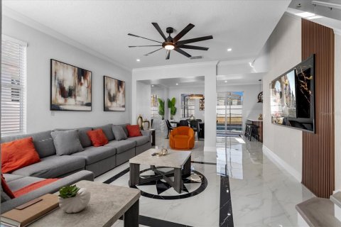 Villa ou maison à vendre à Davenport, Floride: 5 chambres, 213.58 m2 № 2148245 - photo 2