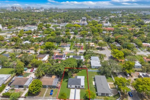 Villa ou maison à vendre à North Miami, Floride: 4 chambres, 127.18 m2 № 2085521 - photo 19