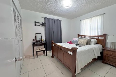 Casa en alquiler en Hialeah, Florida, 2 dormitorios, 194.54 m2 № 2023868 - foto 6