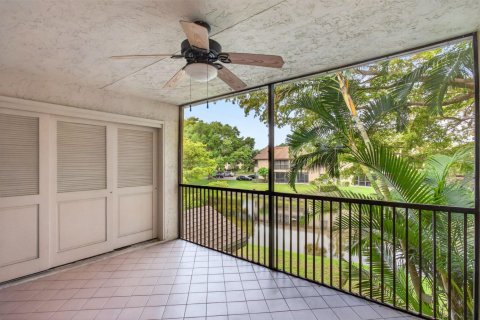 Copropriété à vendre à Coconut Creek, Floride: 2 chambres, 90.86 m2 № 2245604 - photo 15