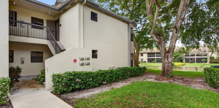 Condo à Coconut Creek, Floride, 2 chambres № 2245604