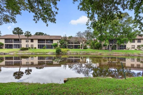 Copropriété à vendre à Coconut Creek, Floride: 2 chambres, 90.86 m2 № 2245604 - photo 3