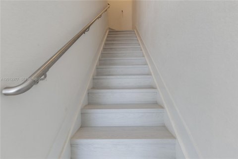Adosado en venta en Homestead, Florida, 3 dormitorios, 142.14 m2 № 2076146 - foto 10