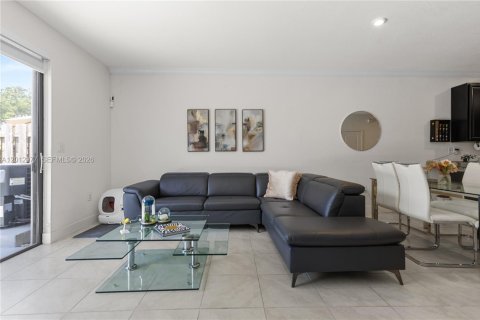 Adosado en venta en Homestead, Florida, 3 dormitorios, 142.14 m2 № 2076146 - foto 3