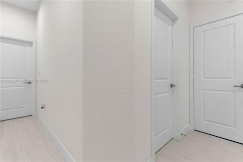 Adosado en venta en Homestead, Florida, 3 dormitorios, 142.14 m2 № 2076146 - foto 11